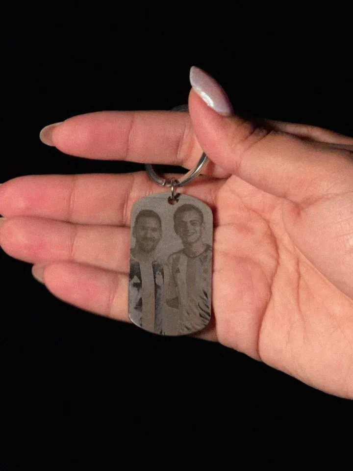 Llavero con foto grabada en metal — Acero inoxidable